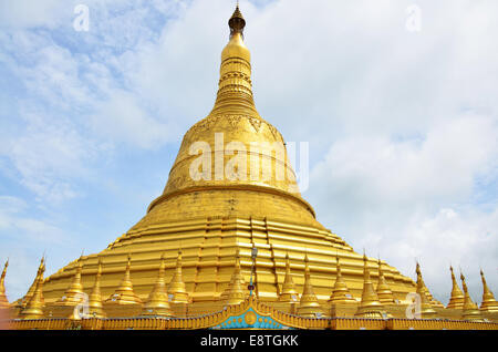 Shwemawdaw Pagode Pagode ist eine Stupa befindet sich in Bago, Myanmar. Es wird oft als die goldenen Gottes Tempel bezeichnet. Stockfoto