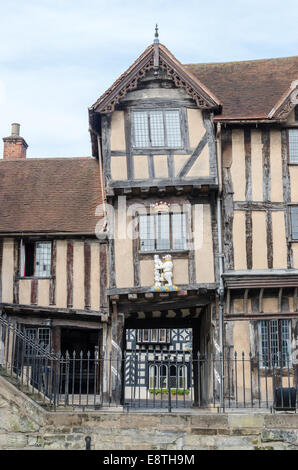 Lord Leycester Hospital ein Cluster von Fachwerkbauten in Warwick wurde eine gemeinnützige institution Stockfoto