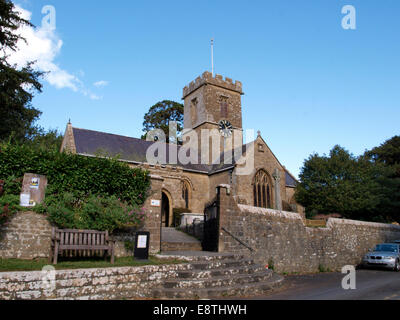 Pfarrkirche St. Johannes der Täufer, Symondsbury, Dorset, Großbritannien Stockfoto