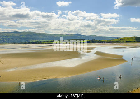 Paddeln Sie Schüler/inen (mit freundlicher Genehmigung von Volvo Autos Sponsoring) an der Mündung auf 7. September 2014 in Portmeirion, North Wales, UK Stockfoto