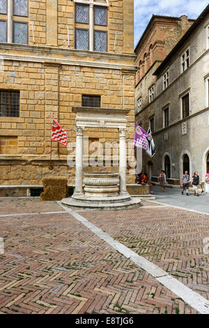 Pozzo (Na ja) di Rossellino in Pienza Stockfoto