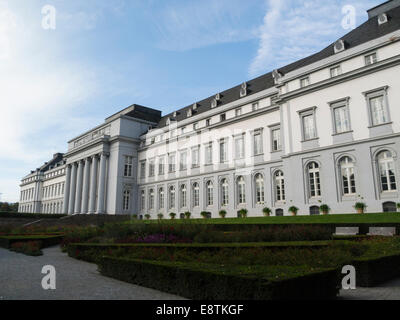 Kurfurstfiches Schloss-Kurfürstliche Schloss frühere Heimat der Erzbischof von Trier Koblenz Deutschland EU auf der schönen September Herbstanfang Wetter Stockfoto