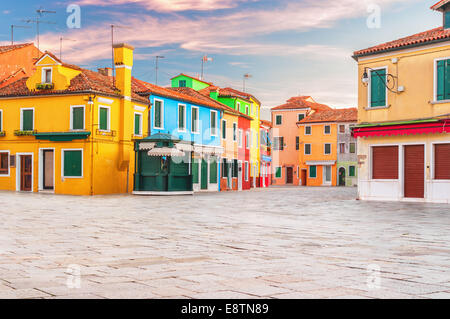 Bunte Häuser in Burano, Italien. Stockfoto