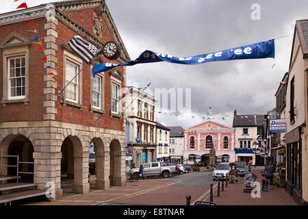 Großbritannien, England, Devon, großes Torrington, High Street, Rathaus Stockfoto