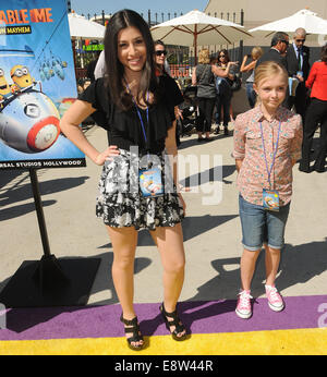 Universal Studios Hollywood Premieren Ultra-HD Animation 3D-Abenteuer "Despicable Me Minion Mayhem" und expansive interaktives Erlebnis "Super albern Spaß Land" Featuring: Miranda Cosgrove wo: Hollywood, Kalifornien, USA bei: 11. April 2014 Stockfoto