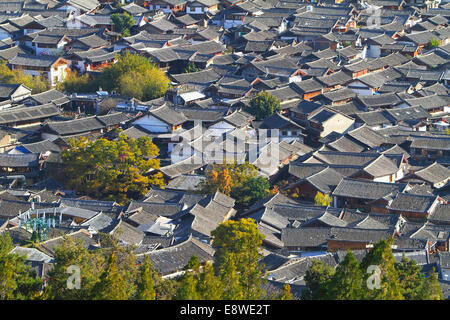 Lijiang Naxi-Häuser Stockfoto