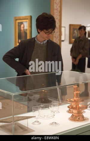 Presse-Preview der Ausstellung Anarchie & Schönheit: William Morris und sein Vermächtnis, 1860-1960, National Portrait Gallery, London. Stockfoto