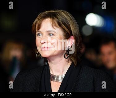 Schauspielerin Emily Watson besucht auf 14.10.2014 im ODEON Leicester Square, London das TESTAMENT von Jugend Weltpremiere auf der BFI London Film Festival Herzstück Gala unterstützt durch The Mayor of London. Personen im Bild: Emily Watson. Bild von Julie Edwards Stockfoto