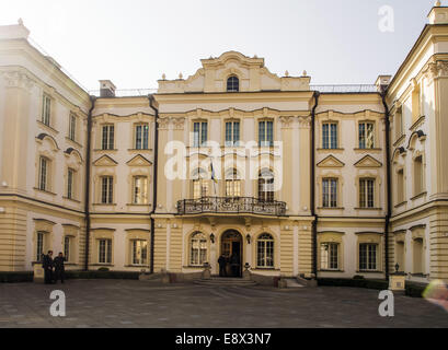 Oberste Gerichtshof in Kiew, Ukraine. 13. Oktober 2014. © Igor Golovniov/ZUMA Draht/Alamy Live-Nachrichten Stockfoto