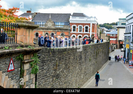 Stock Foto - Kanonen auf den Mauern aus dem 17. Jahrhundert Derry, Nordirland, Derry, Londonderry. © George Sweeney /Alamy Stockfoto