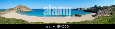 Panoramablick über Sa Mesquida Strand von Menorca, Spanien Stockfoto