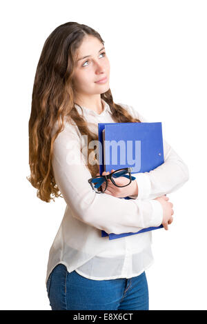 Junge Frau mit Notebooks auf dem Arm, isoliert in weiß Stockfoto