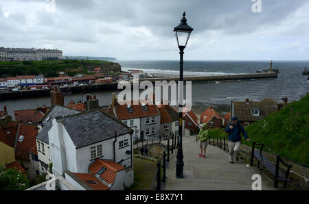 Whitby - Kirche Schritte Stockfoto