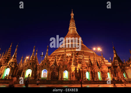 Die Shwedagon-Pagode in Rangon / Yangon Stockfoto