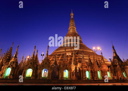 Die Shwedagon-Pagode in Rangon / Yangon Stockfoto