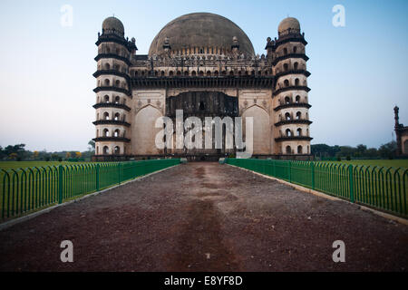 Golgumbaz Nord-Fassade Stockfoto