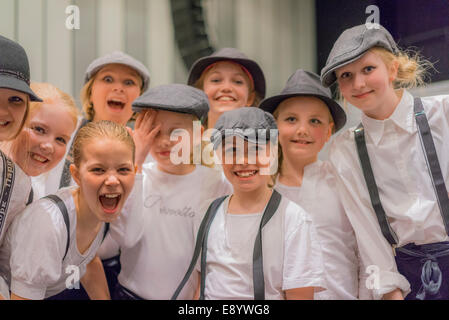 Tänzer, Kinderfest, Harpa, Reykjavik, Island Stockfoto