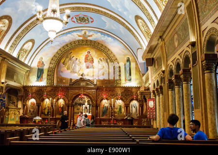 Saint St. Louis Missouri, West End, St. Nichola Griechisch-Orthodoxe Kirche, Religion, Christentum, innen, Deckenfresko, Altar, Bänke, byzantinischer Stil, ar Stockfoto