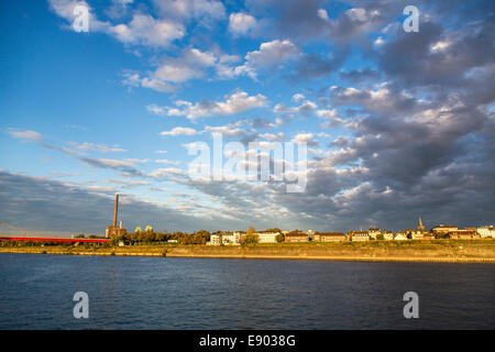 Europas größter Binnenhafen, Duisburg-Ruhrort, Stockfoto