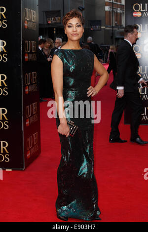 Olivier Awards 2014 mit MasterCard statt an der Königlichen Opernhaus - Ankünfte mit: Cush Jumbo wo: London, Vereinigtes Königreich bei: 13. April 2014 Stockfoto