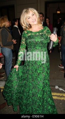 Olivier Awards 2014 statt an der Königlichen Opernhaus - Abfahrten mit: Lesley Garrett Where: London, Vereinigtes Königreich bei: 13. April 2014 Stockfoto