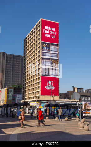 JOHANNESBURG, Südafrika - Gebäude in Gandhi Square in der Innenstadt entfernt. Stockfoto