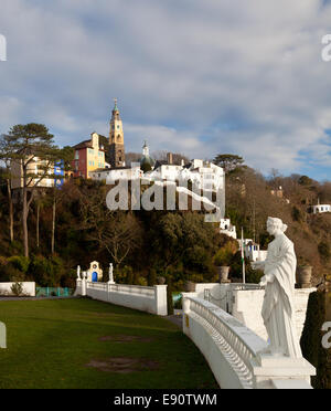 Winter-Szene im Portmeirion in Wales Stockfoto