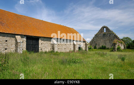 St Leonards Grange mittelalterlichen Zehntscheune, New Forest Stockfoto