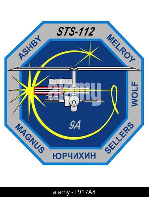 Der STS-112-Mission-Patch repräsentiert die Besatzung und Ziele des Space Shuttle Atlantis während seiner Mission und symbolisiert ihre Arbeit auf der Internationalen Raumstation, einschließlich Montage- und Wartungsaufgaben, und spiegelt das Engagement der NASA für die menschliche Raumfahrt und die Erforschung wider. Stockfoto