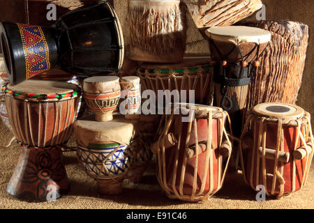 Afrikanische Kunstskulpturen aus Ebenholz Holzschnitzerei. Stockfoto