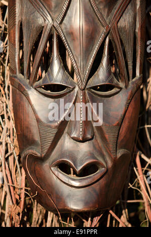 Afrikanische Kunstskulpturen aus Ebenholz Holzschnitzerei. Stockfoto