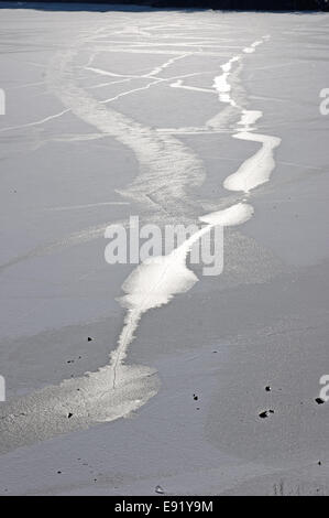 Die winterliche Wupper Stausee in Deutschland Stockfoto