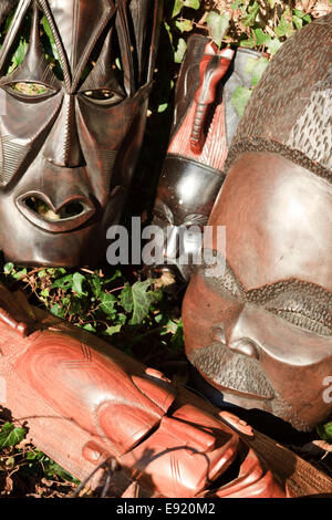 Afrikanische Kunstskulpturen aus Ebenholz Holzschnitzerei. Stockfoto