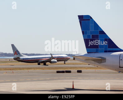 American Airlines Boeing 737-823 an Logan Stockfoto