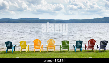 Lakeside Stühle Stockfoto