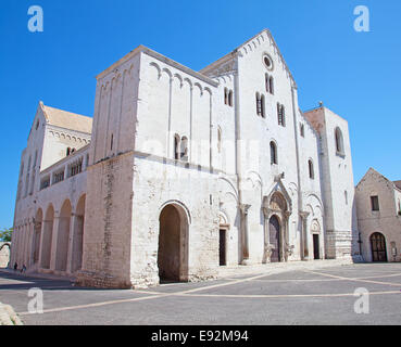 Berühmte Sankt-Nikolaus-Kirche in Bari, Italien Stockfoto