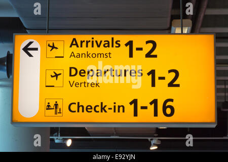 Flughafen-Hinweisschild Stockfoto