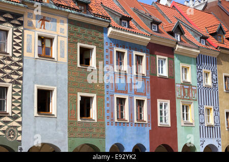 Bunte Häuser auf dem zentralen Platz in Posen Stockfoto