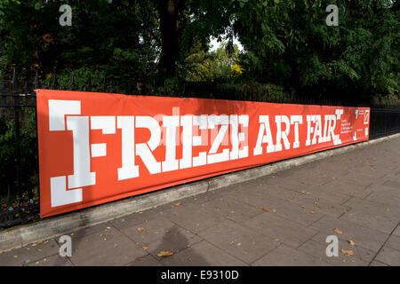 Frieze Art Fair 2014 Zeichen, Regents Park, London, UK. Stockfoto