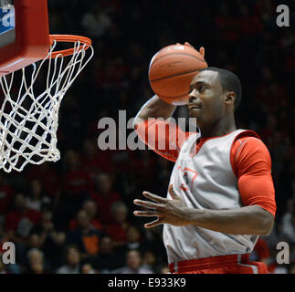 Albuquerque, NM, USA. 17. Oktober 2014. Sam Logwood gewann den Slam Dunk Contest bei Lobo heulen. Freitag, 17. Oktober 2014. © Jim Thompson/Albuquerque Journal/ZUMA Draht/Alamy Live-Nachrichten Stockfoto