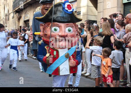 Barcelona, Spanien - 24. September 2012: Riesen und großen Köpfen ("Cabezudos"). Traditionelle Feste Barcelona, Jaume Square. Stockfoto