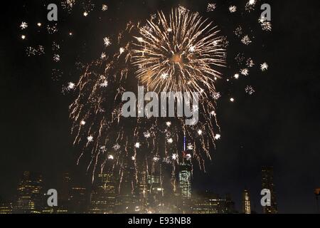 Feuerwerk am Theth Juli 2014, New York City, USA Stockfoto