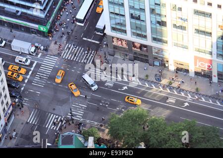 Luftaufnahme von einer Kreuzung von Empire State Building, New York City, USA Stockfoto