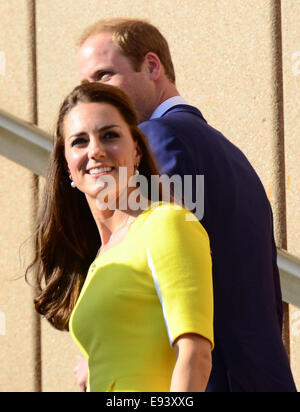 Duke of Cambridge, Prinz William und Catherine, Herzogin von Cambridge Ankunft am Sydney Opera House im Rahmen einer offiziellen Besuch in Australien Featuring: Prinz William, Duke of Cambridge, Catherine, Herzogin von Cambridge, wo Kate Middleton: Sydney, Australien bei: 16. April 2014 Stockfoto