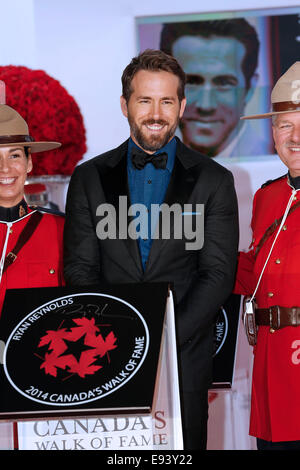 Toronto, Kanada. 18. Oktober 2014. Ryan Reynolds in der kanadischen Walk of Fame am Sony Centre for Performance-Kunst. J.Kan/EXImages Stockfoto