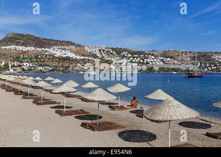 Strand in Gündoğan, Halbinsel Bodrum, Bodrum, Muğla Provinz, Ägäis, Türkei Stockfoto