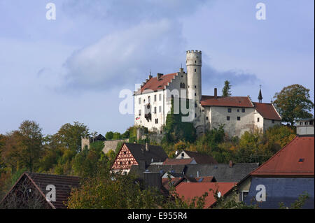 Gößweinstein Schloss, Schloss aus dem 11. Jahrhundert, umgebaut im Jahre 1890 im neugotischen Stil, Gößweinstein, Franken, Oberbayern Stockfoto