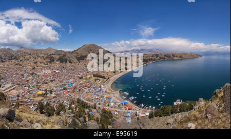 Die Stadt von Copacabana mit seiner Bucht, Titicaca-See, Laz Paz, Bolivien Stockfoto