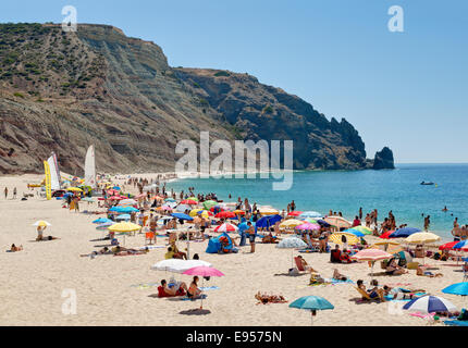 Portugal; der Westalgarve, Praia da Luz Strand im Sommer Stockfoto