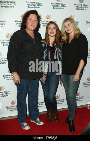 Los Angeles, Kalifornien, USA. 19. Oktober 2014. Dot Marie Jones besucht Elizabeth Glaser Pediatric AIDS Foundation 25. '' A Time For Heroes'' Jahresfeier am 19. Oktober 2014 in der Buchbinderei, Culver City.California.USA. Bildnachweis: TLeopold/Globe Fotos/ZUMA Draht/Alamy Live-Nachrichten Stockfoto